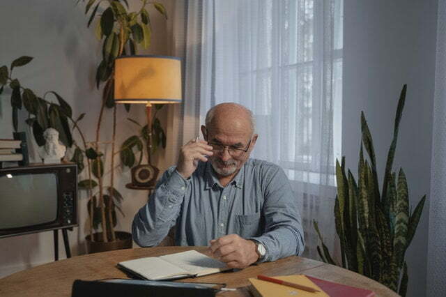 decirle-a-una-persona-con-alzheimer-que-va-a-una-residencia