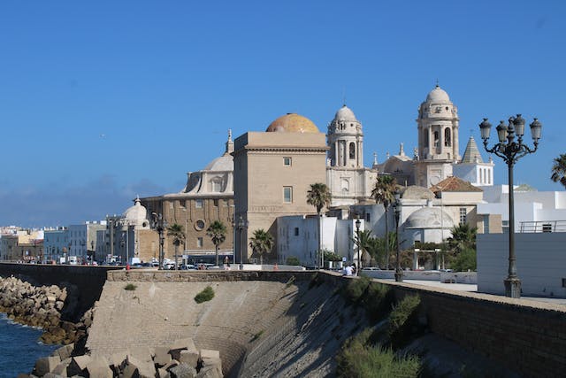 mejores-residencias-de-mayores-en-cadiz