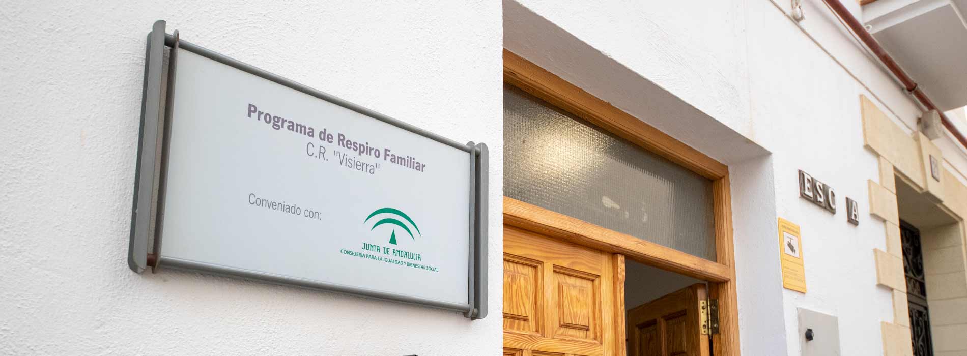 fachada-residencias-de-ancianos-granada